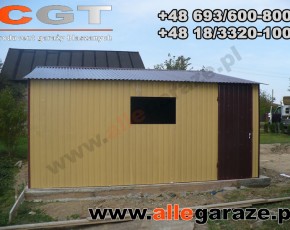 Garaż blaszany 6x5 dwuspadowy piaskowy  RAL 1002 z zadaszeniem brama uchylna 