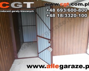 Garaż blaszany 6x5 orzech z zadaszeniem 